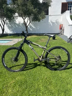 Gt Chucker-Stunt Jumper mountain bike