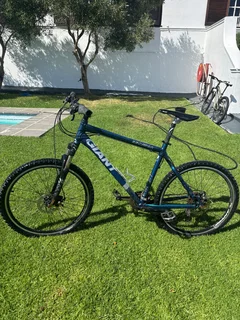 Giant Escaper Mountain Bike