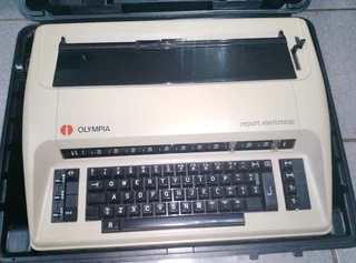 Antique Olimpia tipe writer