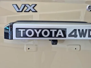 2025 TOYOTA LC76 2.8GD6 VX DIESEL AT