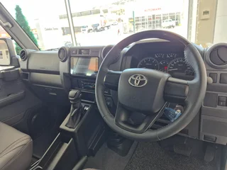 2025 TOYOTA LC76 2.8GD6 VX DIESEL AT