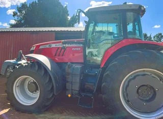 Massey Ferguson 7726S