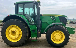 John Deere 6175M