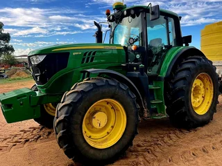 John Deere 6155M