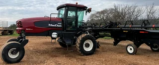 Macdon M150