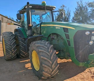 John Deere 8245R