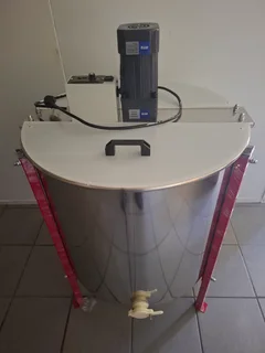 Beekeeping Equipment and Flowhives