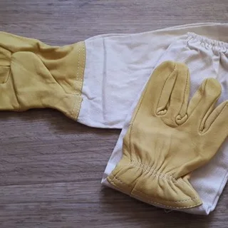 Beekeeping Equipment