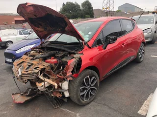 2017 Renault Clio for stripping