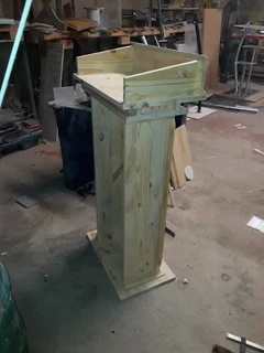 Wooden U-shape Pulpits With Enclosed Tops