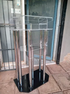 6-LEG SILVER WITH BLACK BASE PULPITS AND PODIUMS