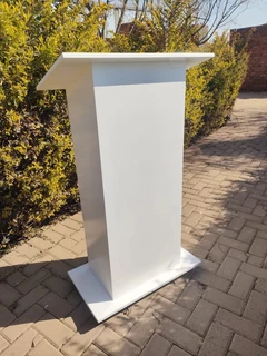 White Wooden U-shape Podiums