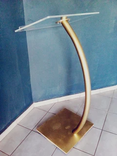 Steel Pulpit In Gold With A Single Pole And Acrylic Top