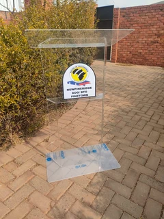 Half Hex (3-sided) Pulpits In Clear Acrylic On Sale