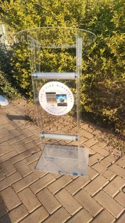 Standard C-shape Clear Podium With Oval Top