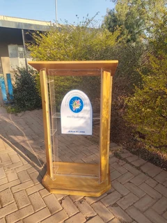 High End Golden Oak Pulpit