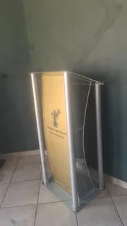 Lovely Custom Designed 4 Leg Podium In Gold