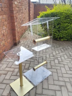 Clear C-shape Podium With Side Table Combo