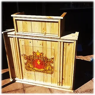 Wooden High Ended Pulpit With Unique Pattern