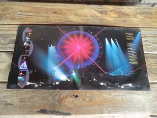 PINK FLOYD DELICATE SOUND OF THUNDER DOUBLE VINYL LP 1988 CBS SCBS 3244