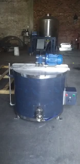 OIL JACKETED BOILING POTS,TILTING PANS,THREE PLATE INDUSTRIAL STOVES.0642509544