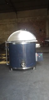 OIL JACKETED BOILING POTS,TILTING PANS,THREE PLATE INDUSTRIAL STOVES.0642509544