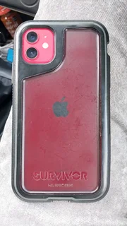 Apple Iphone 11 / Red Edition / 64GB Memory / R3800.00