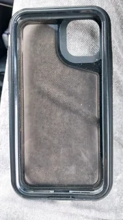 Apple Iphone 11 / Red Edition / 64GB Memory onboard / R3500.00