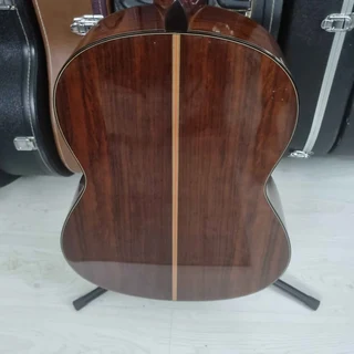 Yamaha CG-120SA classical guitar and hard case - Solid Top - Rosewood back/ sides classical guitar