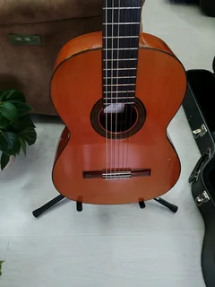 Aria AC35 (Spain) classical guitar and hard case