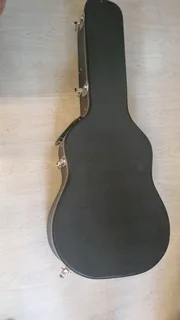 Yamaha CG-120SA classical guitar and hard case - Solid Top - Rosewood back/ sides classical guitar