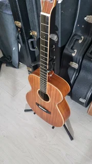 Tanglwood TW-UF mohagany acoustic guitar and bag.