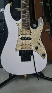 Ibanez RG350DX electric guitar and bag