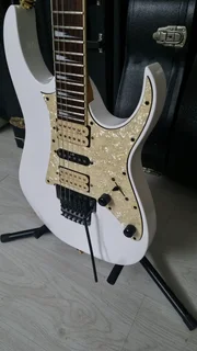 Ibanez RG350DX electric guitar and bag