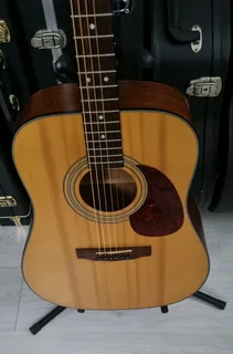 Cort Earth 60 acoustic guitar