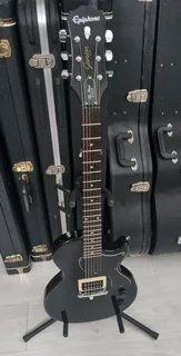 Epiphone Les Paul Jnr electric guitar
