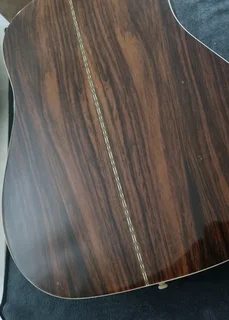 Washburn D21s acoustic guitar and hard case