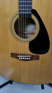Yamaha F340 acoustic guitar