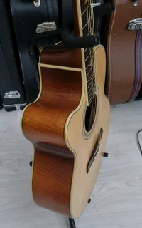 (Left handed) Ibanez AEL40SE-RLV semi acoustic guitar and bag