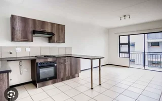 ROOM TO RENT - Available Now