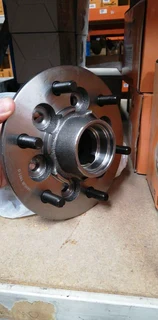 ISUZU WHEEL HUBS
