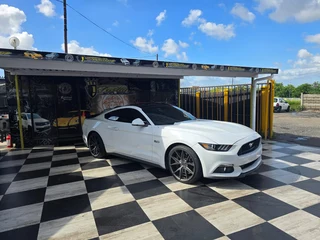 2016 FORD MUSTANG 5.0 GT ( MANUAL ) - SHOWROOM CONDITION