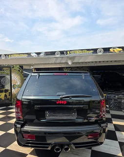 07 JEEP GRAND CHEROKEE SRT8 AUTO - SHOWROOM CONDITION