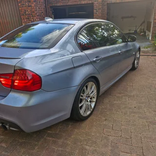 2011 BMW 3 Series Sedan