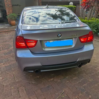 2011 BMW 3 Series Sedan