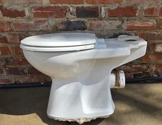 Complete Toilet