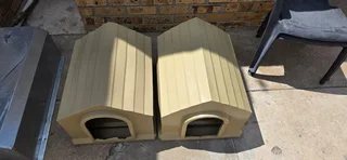 Plastic Dog Kennel