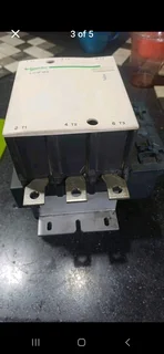 Brand new Shneider power contactor