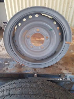 Land Cruiser split rims