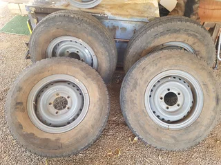 Land Cruiser split rims